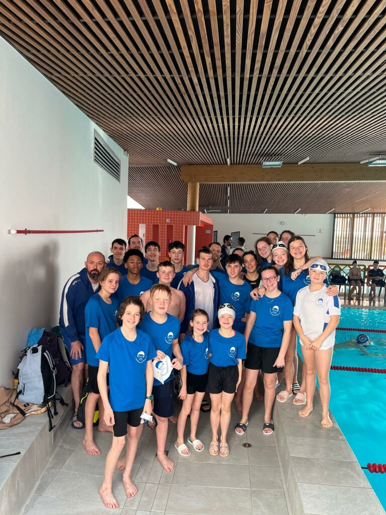 7ème Journée Nord à WATTIGNIES avec un 100m Papillon et un 50m Nage. De très belles performances suite au stage. Bravo à tous !!!